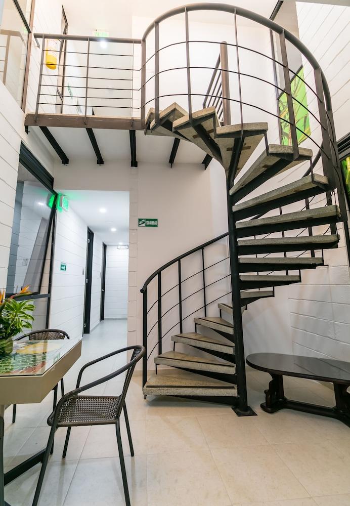Hotel Casa Vallecaucana カリ エクステリア 写真